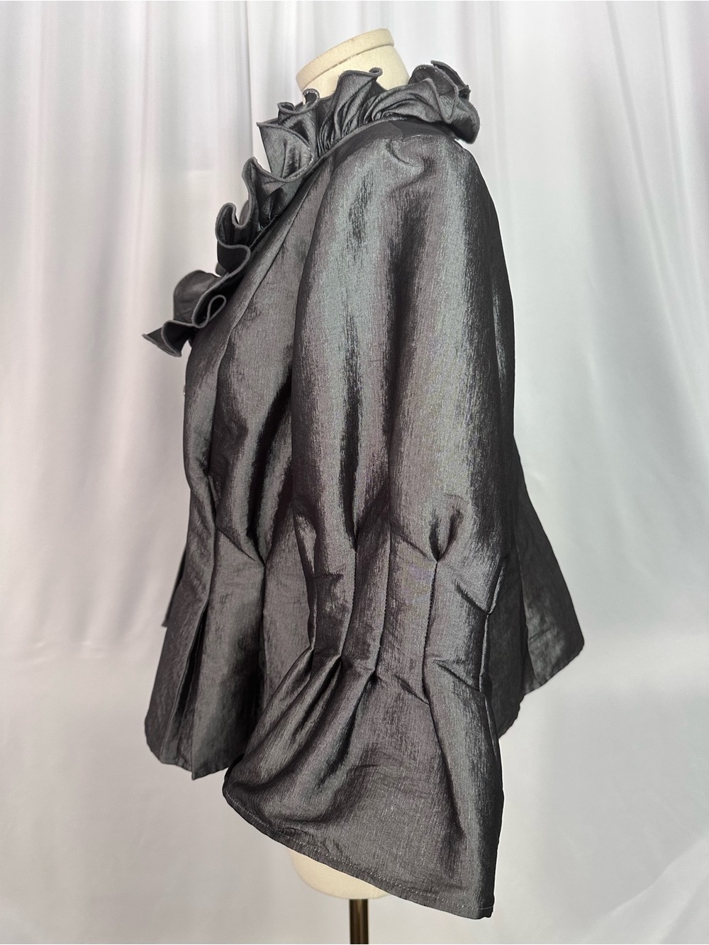 Nicolette Women’s Metallic Gray Ruffle Jacket Bell Sleeve Button Front (1415) - Picture 4 of 15